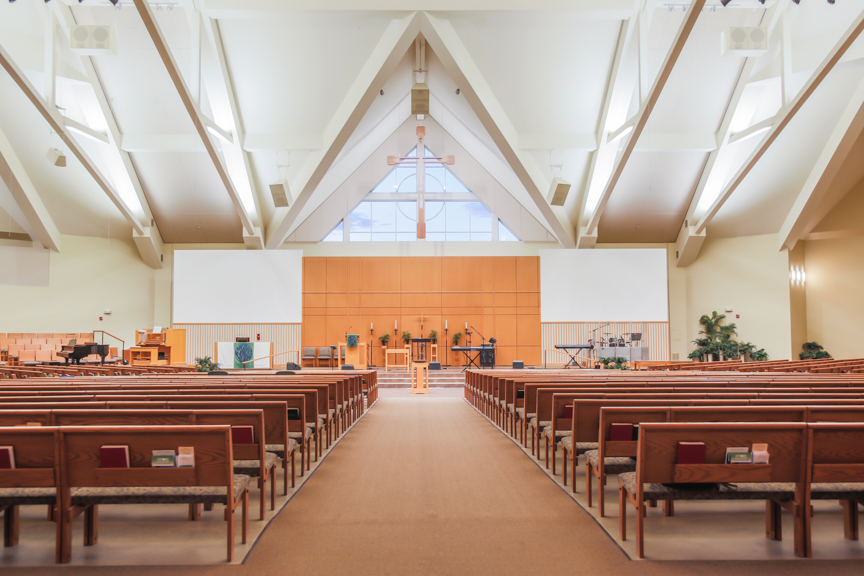 King of Kings Church, a vibrant faith community located atop Radio Drive in Woodbury, seeks to address the effects of physical and spiritual hunger both locally and abroad. When the Church needed to secure new sanctuary lighting that would be as inspirational as its calling, they turned to Collins for help.